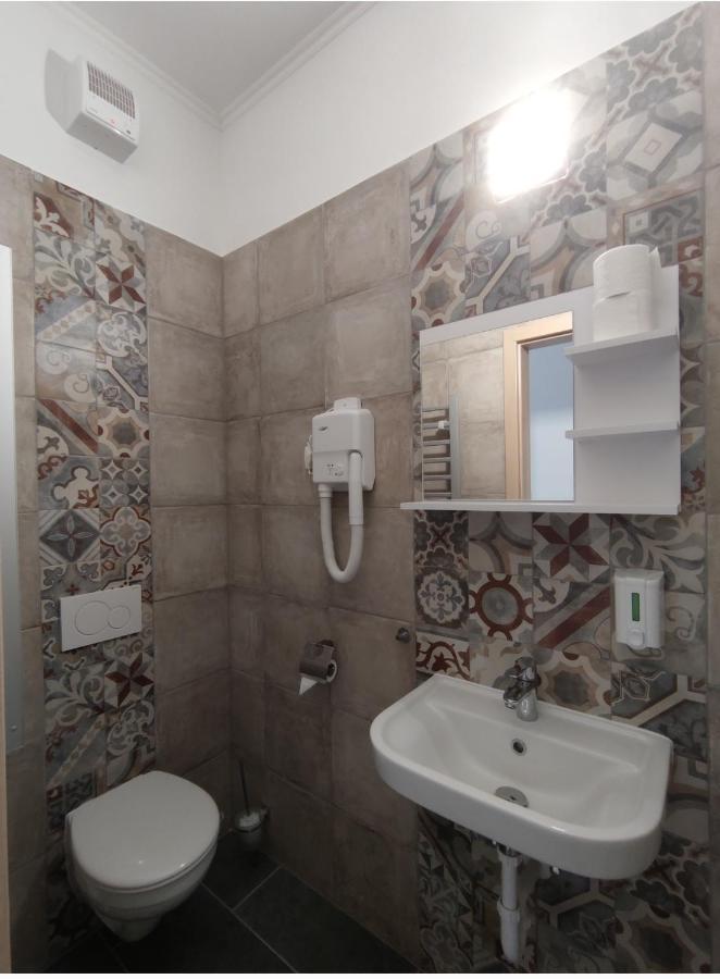 Szilas Park Motel Nagytarcsa Luaran gambar